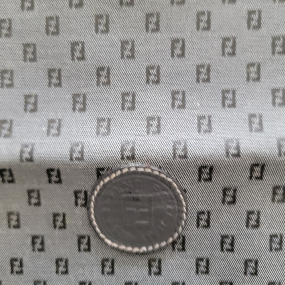 Authentic Fendi Sac - Picture 6 of 9